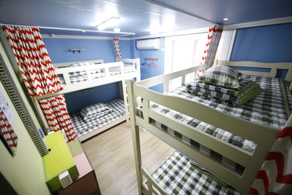 Bluefish Guesthouse Busan Bilik gambar